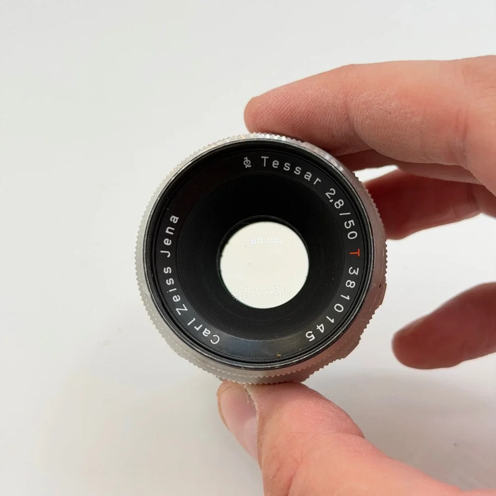 Carl Zeiss Jena Tessar 50mm f2.8 Red T Vintage M42 Lens Silver Germany 3810145
